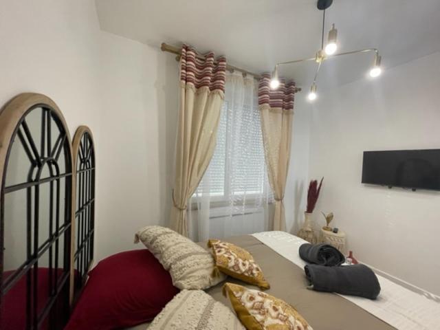 - Le Nuage - Unique, Espace Spa Privatif Et Jardin Avec Plancha Et Salon Privatif, Stationnement Public Gratuit Niort Luaran gambar