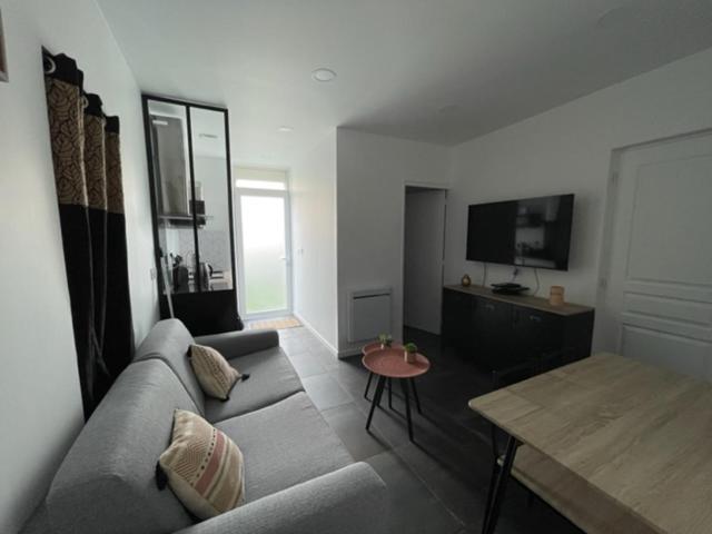 - Le Nuage - Unique, Espace Spa Privatif Et Jardin Avec Plancha Et Salon Privatif, Stationnement Public Gratuit Niort Luaran gambar